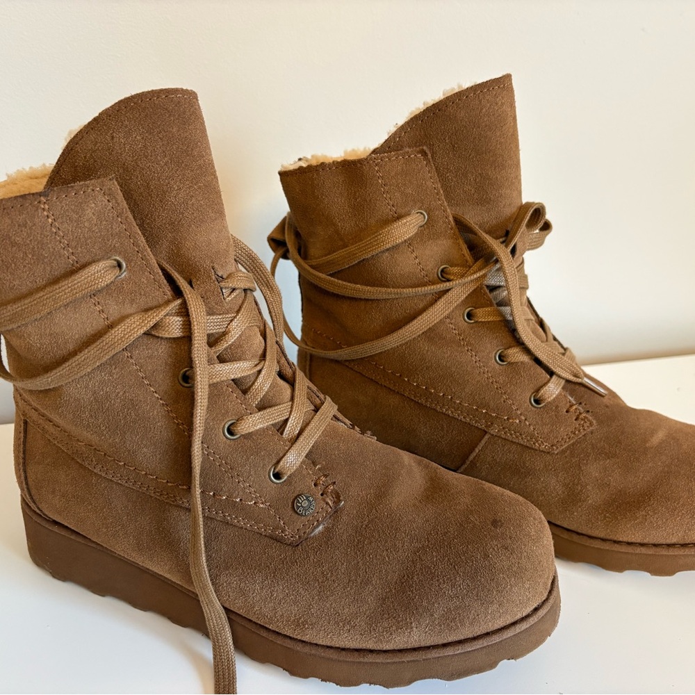BearPaw Women's Chestnut Brown Suede Lace-Up Ankle Boots